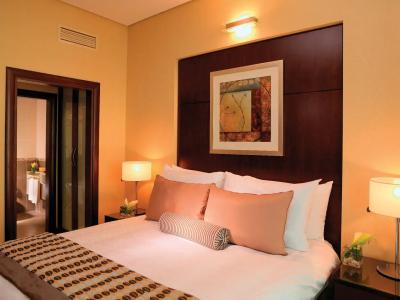 TIME Oak & Suites - 20