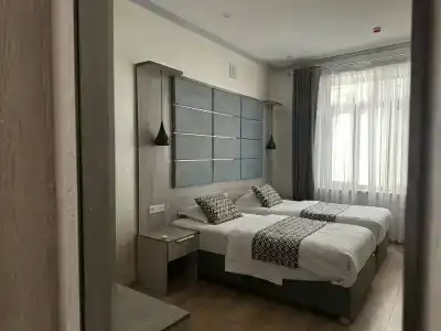 Atrium - 5