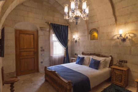 Solo Cave Suites - 37