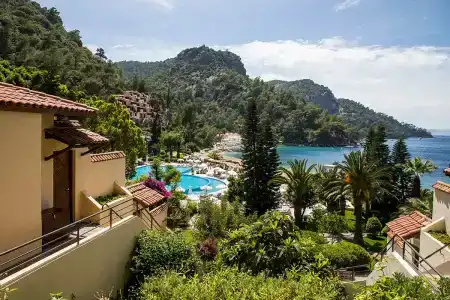 Hillside Beach Club - 7