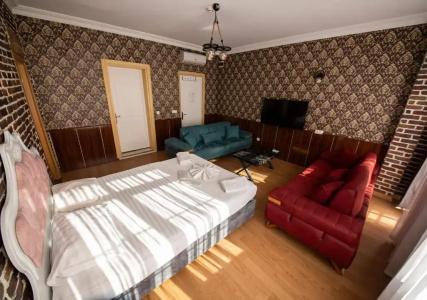 Royal Garden Suite - 59