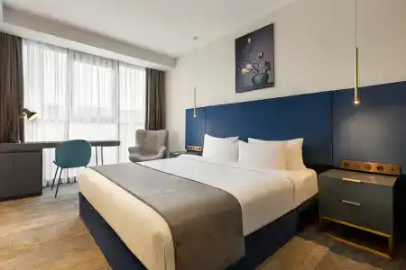 Ramada by Wyndham Tbilisi Old City - 10