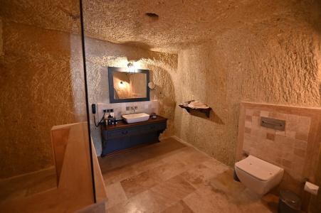 Seraphim Cave - 37