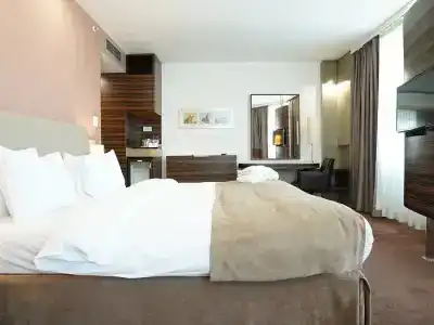 Holiday Inn Almaty - 49