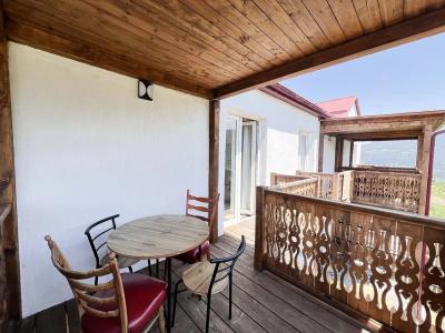 Motives Inn - 200