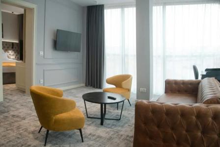 H41 Luxury Suites - 9