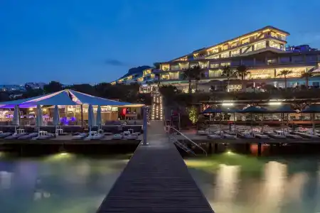 Cape Bodrum Luxury & Beach - 22
