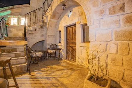 Royal Cave - 36