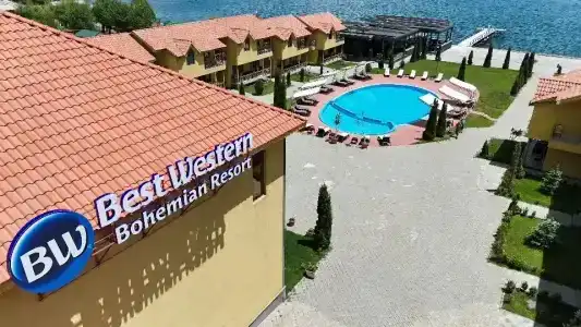 Best Western Bohemian Resort - 4