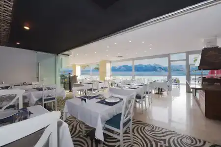 Ramada Plaza by Wyndham Antalya - 10