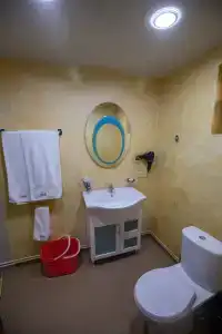 Агарцин и Ресторан - 100