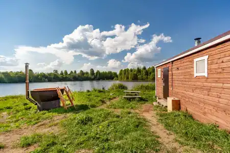 Домик на двоих с панорамным окном - 50