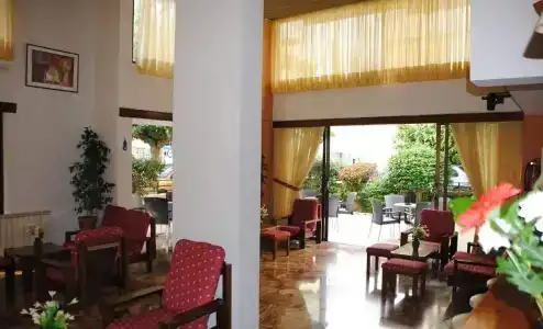 Yiorgos - 0