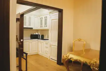 Royal Residence - 44