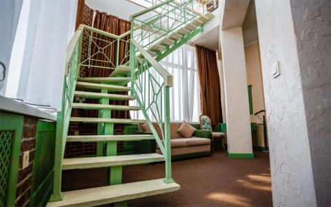 Grand Sapphire - 26