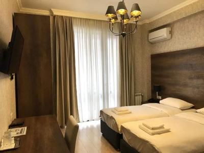 Eleon Boutique - 5