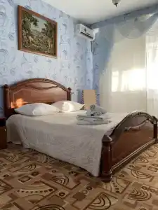 на Набережной - 9