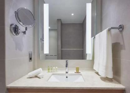 Hilton Garden Inn Muscat Al Khuwair - 15
