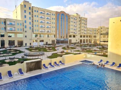 The Plaza & Resort - 42