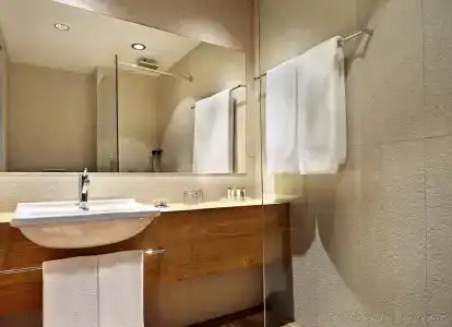 Holiday Inn Тбилиси - 9