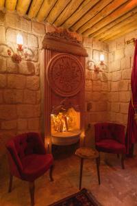 Solo Cave Suites - 127