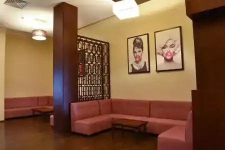 Parrotel Lagoon Resort - 12