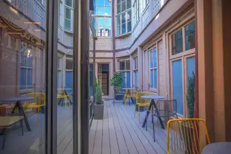 Heritage and Suites - 6