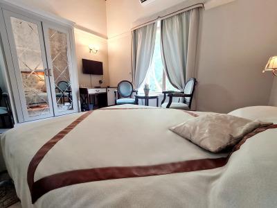 Sofia Boutique - 179