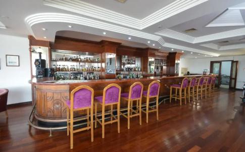 Grand Center Boutique & Roof Restaurant - 3