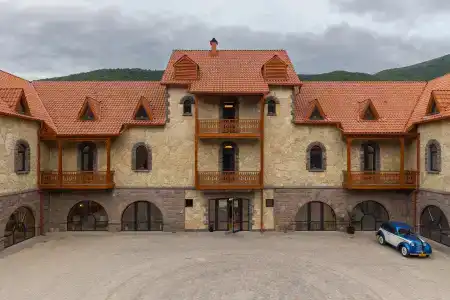 Old Ijevan Boutique - 0