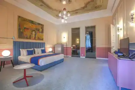 Heritage and Suites - 20
