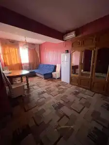 на Набережной - 12