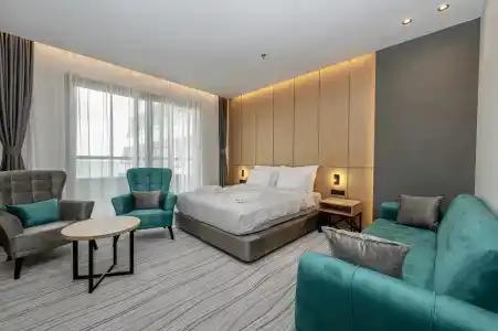 The Grandeur - 3