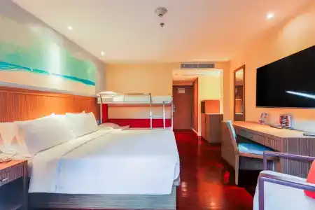 Holiday Inn Phuket Beach - 26