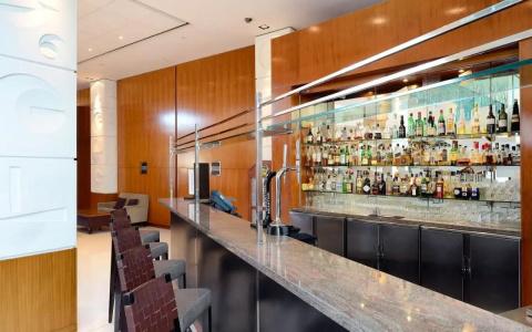 Canary Riverside Plaza - 40