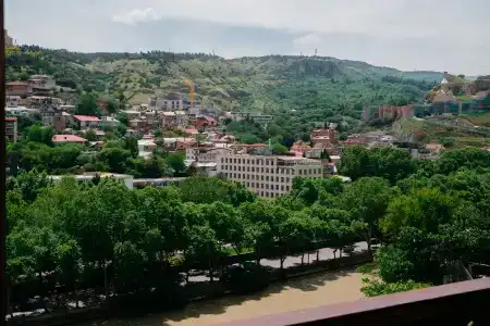 Sota Metekhi - 28