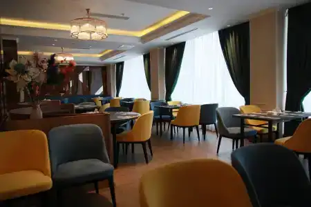 Sofia International - 12
