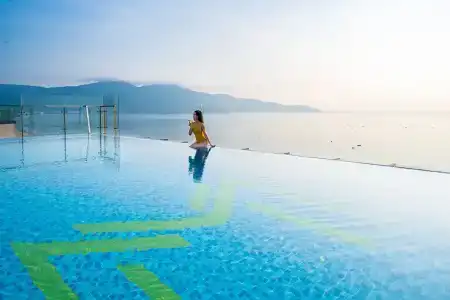 Maximilan Danang Beach - 29