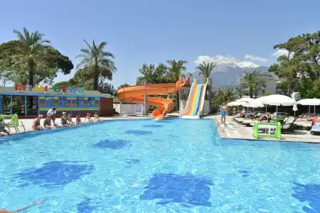 Lucida Beach - 35