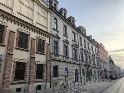 H15 Luxury Palace - 1
