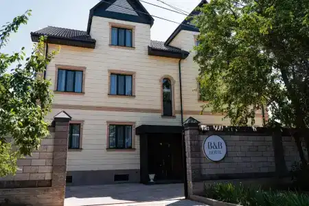 b&b - 0