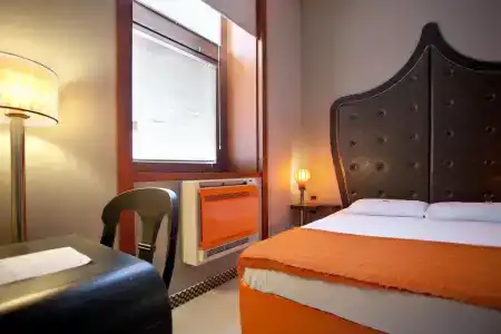 Orange - 42