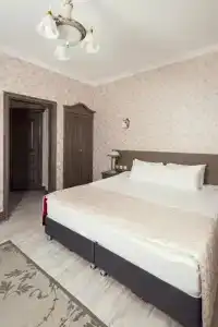 Boutique Traditional - 3
