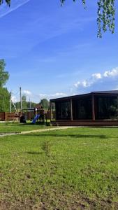Загородный дом в окружении леса - 0