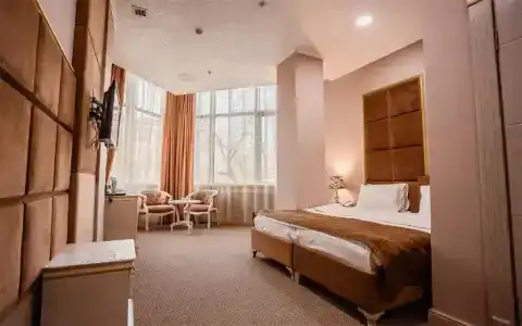 Grand Sapphire - 22