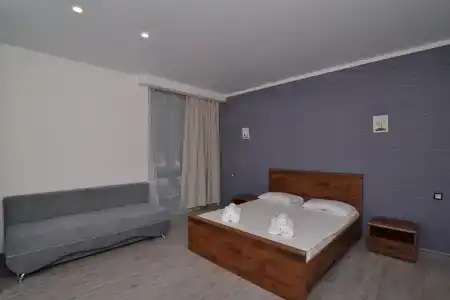 Апра - 18