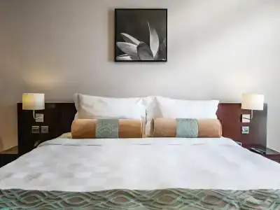 Signature and Spa - 14