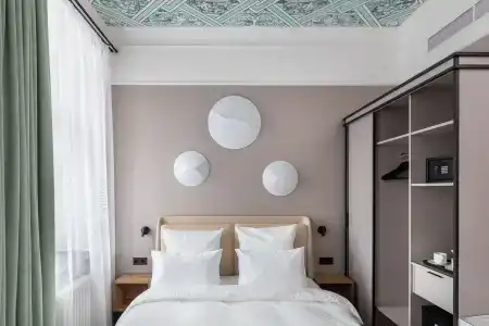 Zalkind Rooms & Kitchen - 17