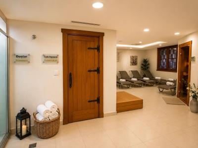 Glk Premier The Home Suites & Spa - 24