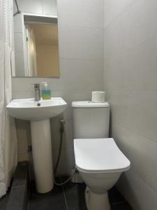 Komitas Avenue Guest House - 58
